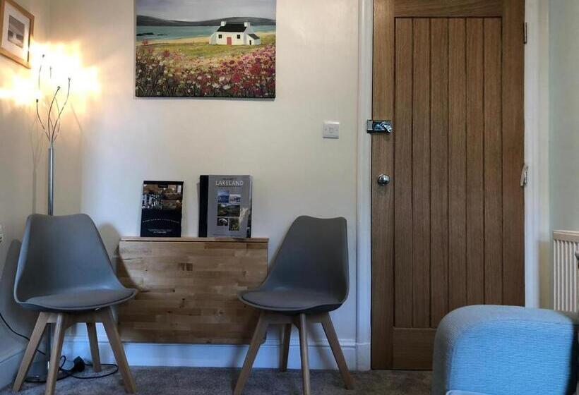 Люкс, Wordsworths Guest House