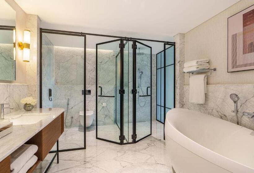 Люкс с Видом, Kempinski The Boulevard Dubai