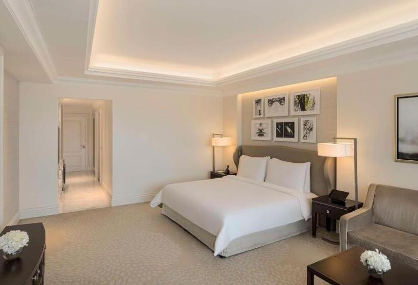 Номер Премиум, Kempinski The Boulevard Dubai