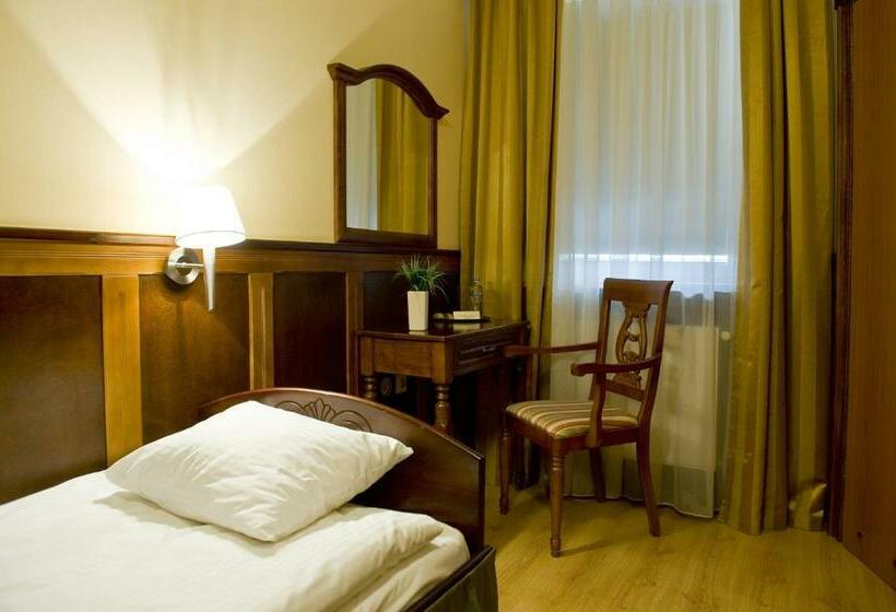 اتاق استاندارد یک نفره, Kresowianka