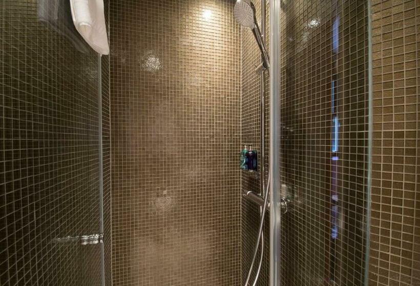 Quarto Estandar Individual, Mimi S Hotel Soho