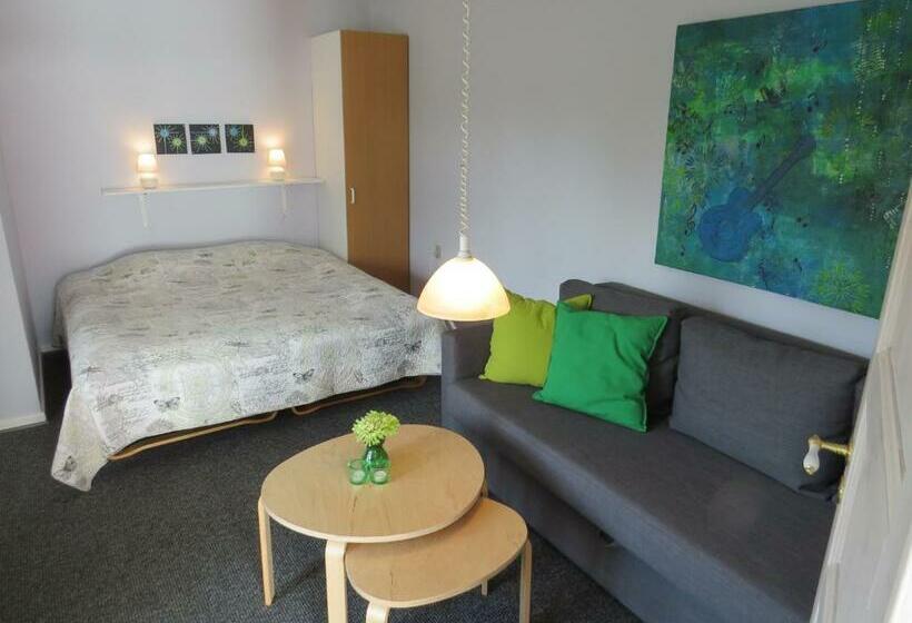Студия Стандарт, Motel Garni Blåvand