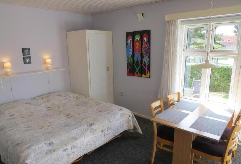 Студия Стандарт, Motel Garni Blåvand