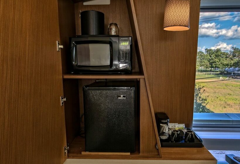 Люкс, Courtyard Austin By Marriott Northwest/lakeline