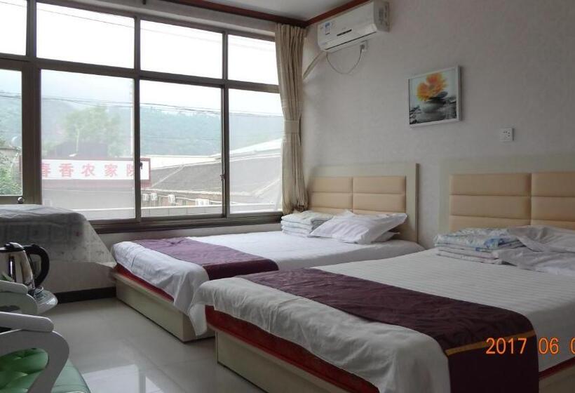 اتاق استاندارد سه نفره, Huangyaguan Great Wall Li Bo Home