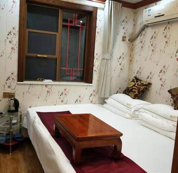 اتاق استاندارد سه نفره, Huangyaguan Great Wall Li Bo Home