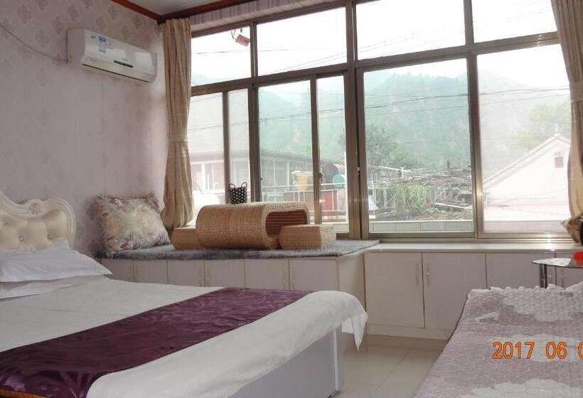 اتاق استاندارد سه نفره, Huangyaguan Great Wall Li Bo Home