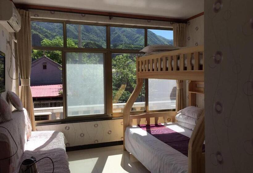 اتاق استاندارد سه نفره, Huangyaguan Great Wall Li Bo Home