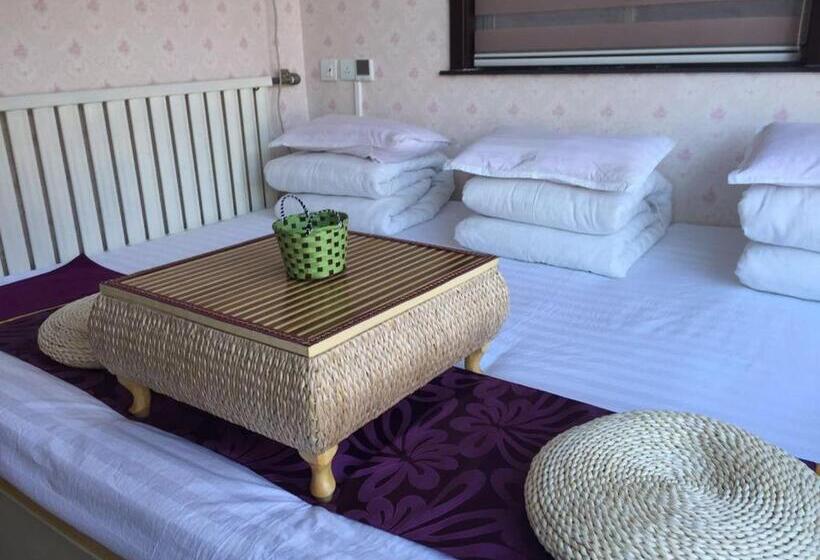 اتاق استاندارد سه نفره, Huangyaguan Great Wall Li Bo Home