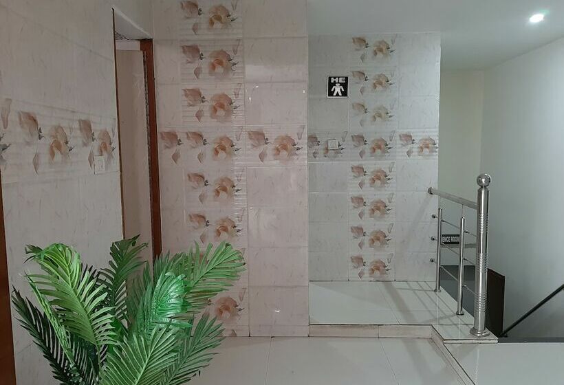 Номер Deluxe, Platinum Plaza