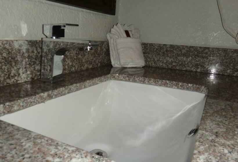 Стандартный Номер Кровать Кинг, Relax Inn