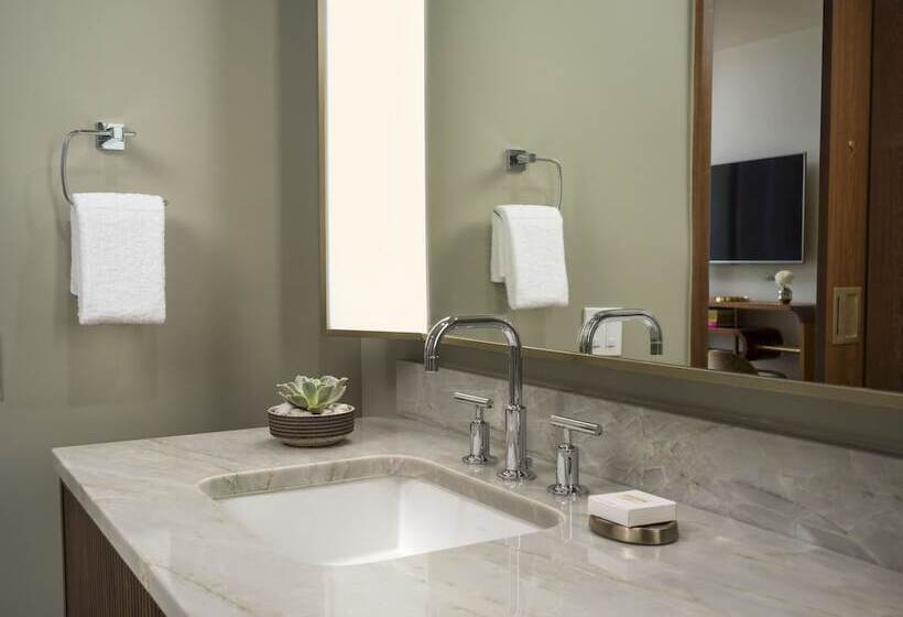 Sviitti, Thompson Palm Springs, By Hyatt