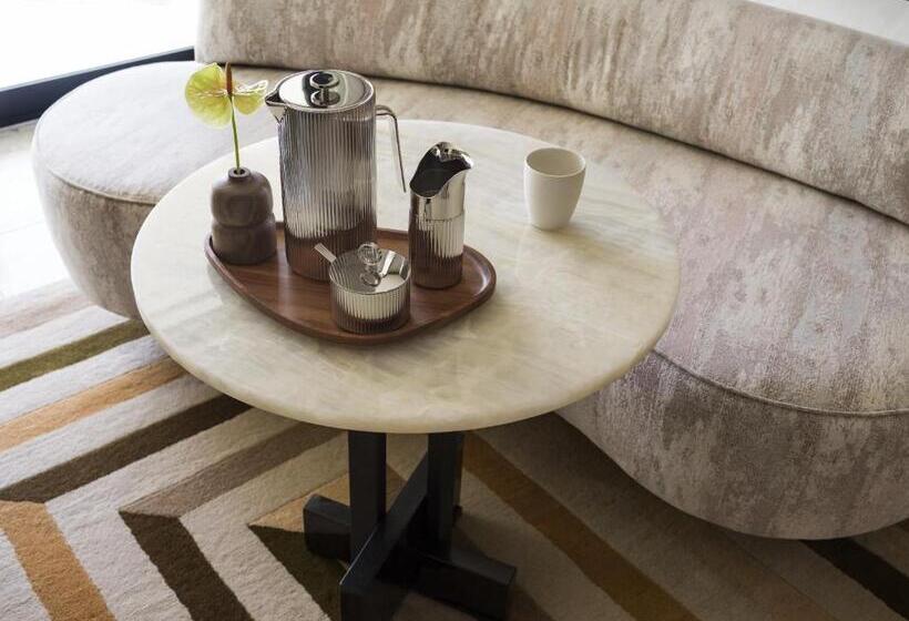 Standard-huone Sisäpuolella, Thompson Palm Springs, By Hyatt
