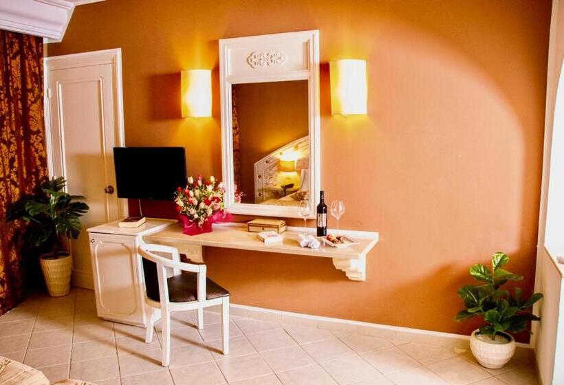 Chambre Quadruple Deluxe, Cap Bon Kelibia Beach Hotel & Spa
