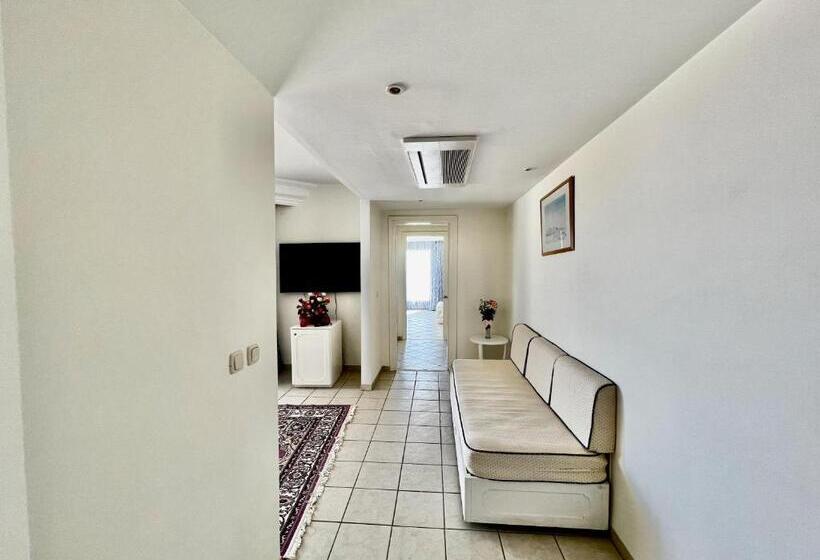 Suite Deluxe Vue Mer, Cap Bon Kelibia Beach Hotel & Spa