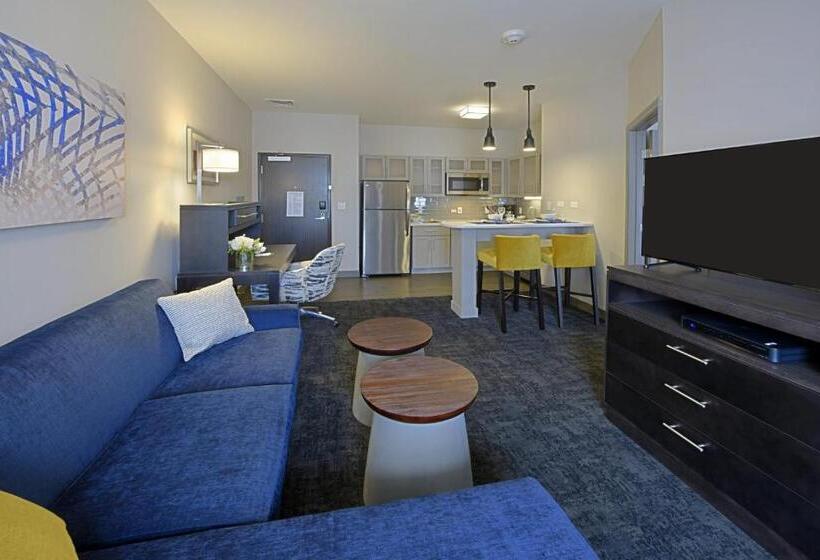 Люкс Кровать Кинг, Staybridge Suites   Little Rock   Medical Center, An Ihg