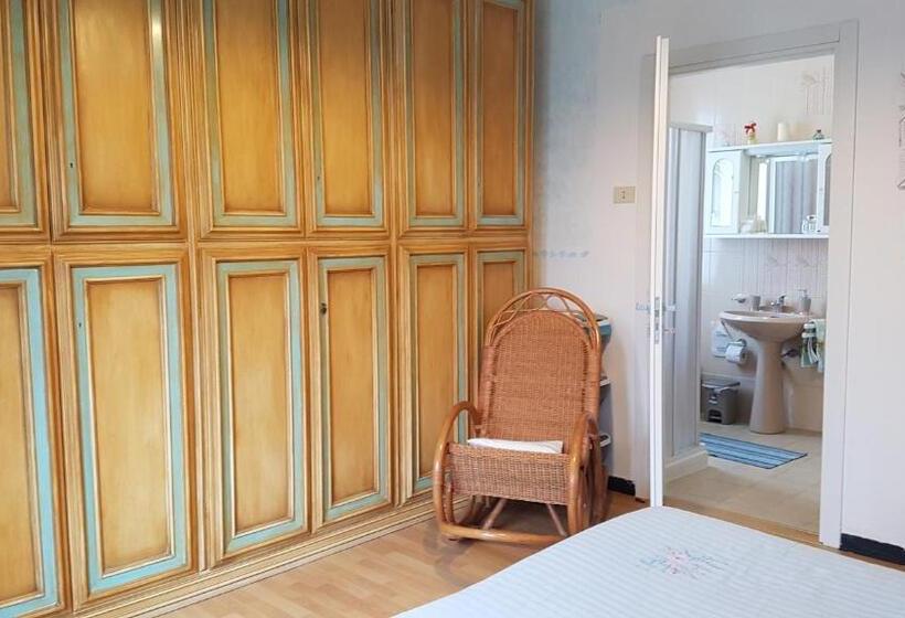 اتاق استاندارد, Buio Pesto B&b