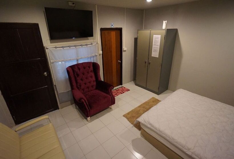 غرفة قياسية, Pk Hostel