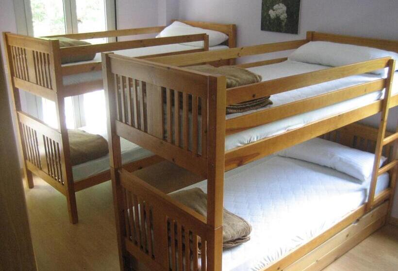 四人标准间, Albergue Turístico Rio Aragon