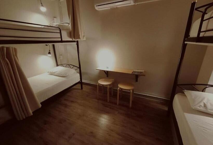 Номер Стандарт Четырехместный Совместный Санузел, Sattahiptale Boutique Guesthouse & Hostel