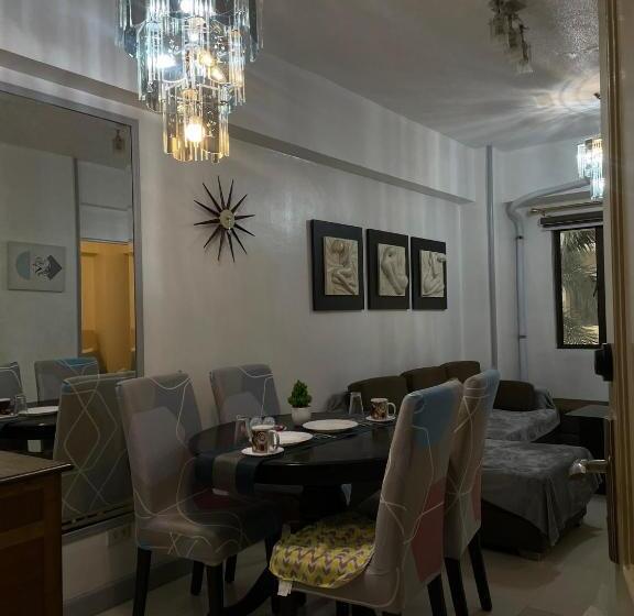 آپارتمان 1 خوابه, 1br Condotel   Forbes Town Road Near St Lukes Bgc Taguig