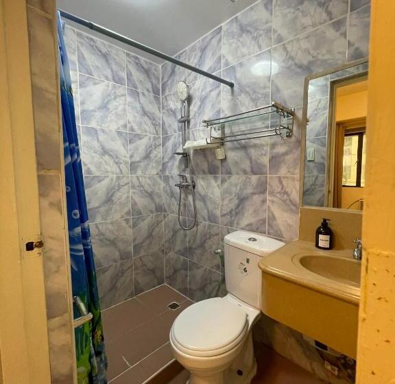 آپارتمان 1 خوابه, 1br Condotel   Forbes Town Road Near St Lukes Bgc Taguig