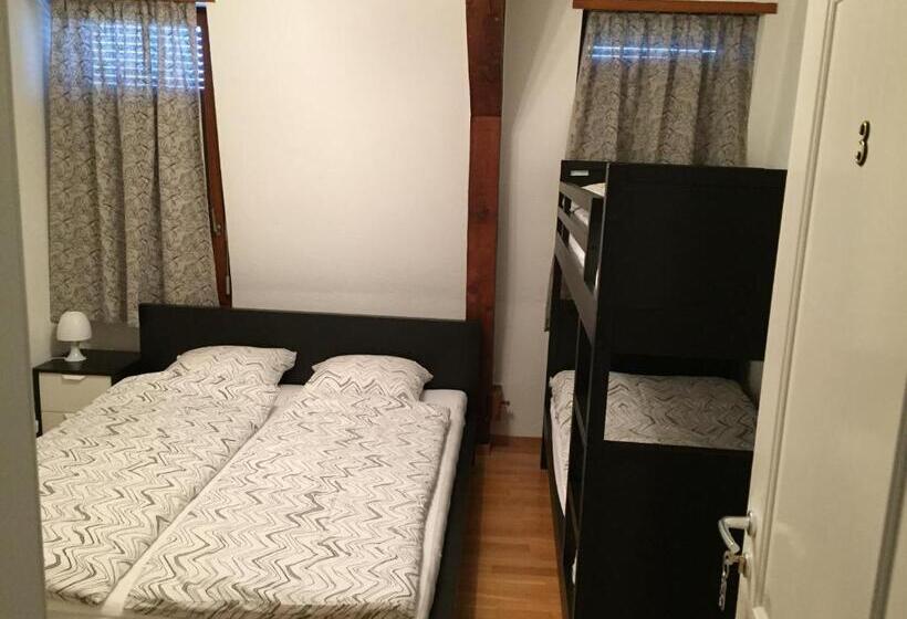 Семейный Номер, B&b Le Phare
