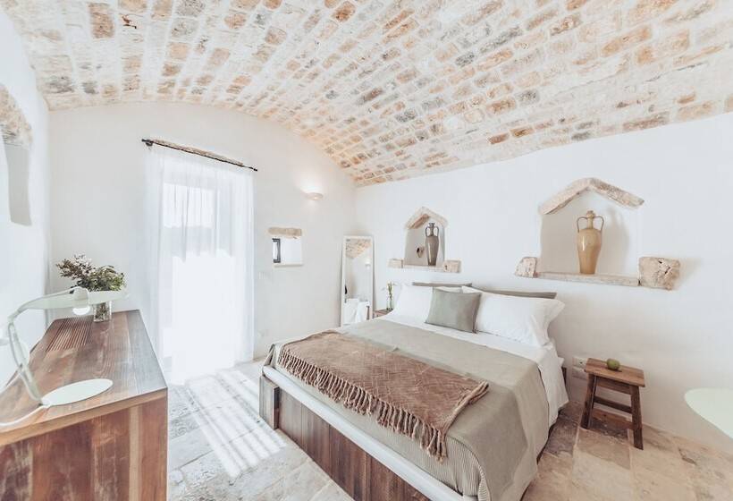 اتاق لوکس, Borgo Canonica