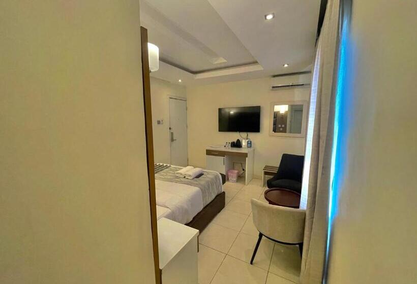 اتاق لوکس, Box Residence