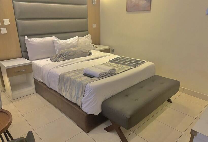 اتاق لوکس, Box Residence