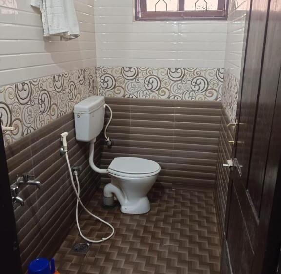 标准间, Sree Balaji Hotel   Lodge