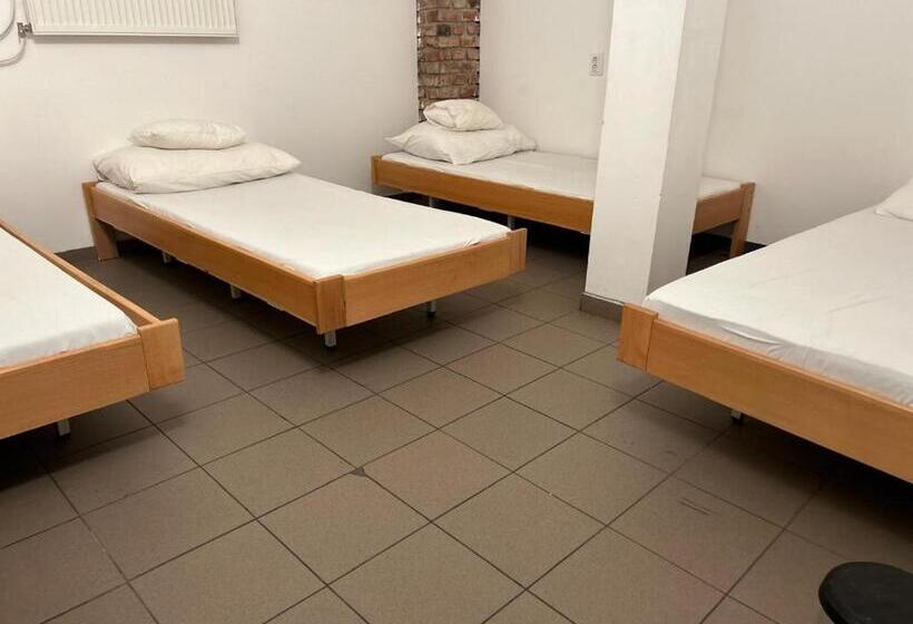 ルームシェアのワンベッド, London Hostel