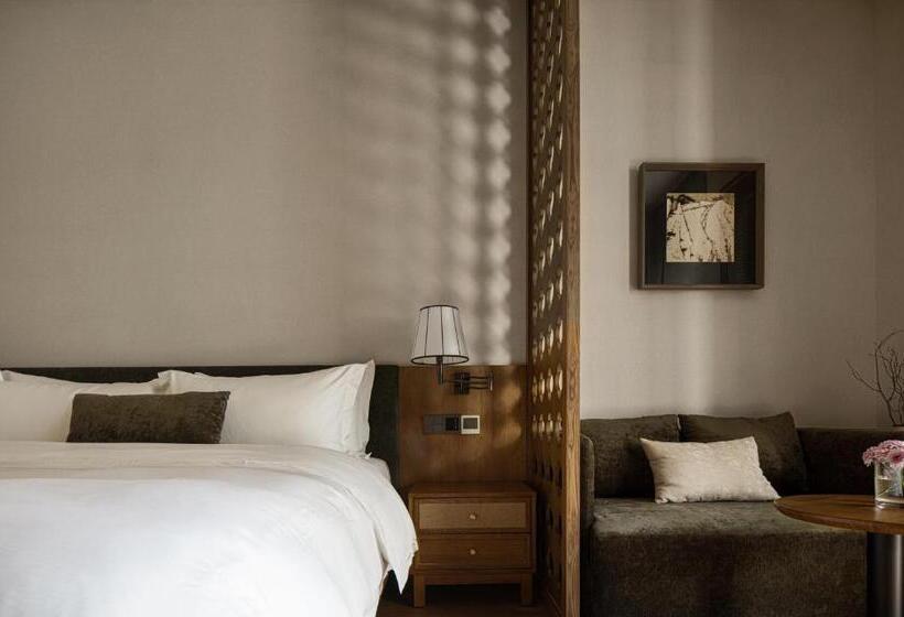 اتاق استاندارد با تخت بزرگ, Vintage Attic Hotel Of Chongqing