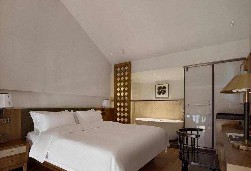 اتاق خانوادگی, Vintage Attic Hotel Of Chongqing