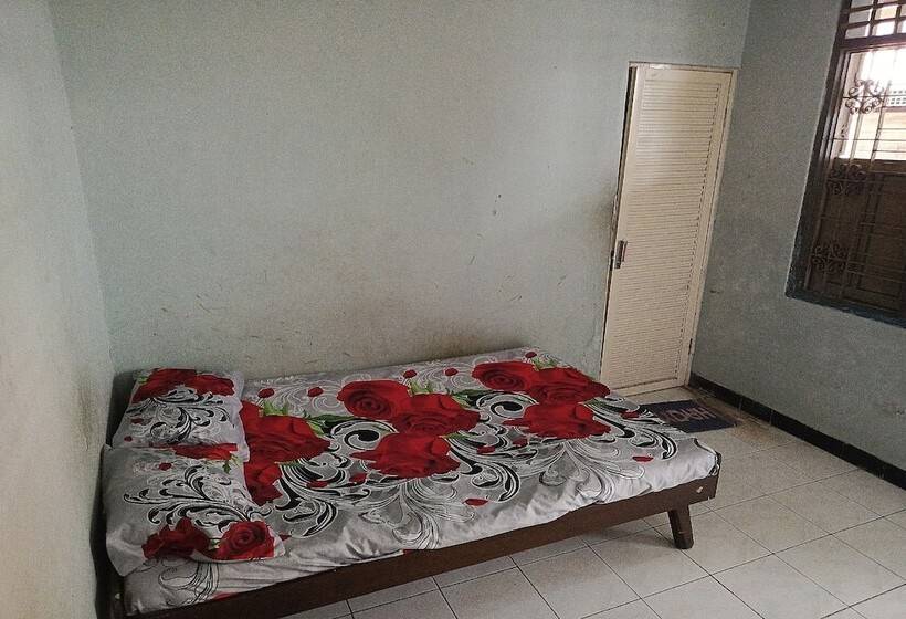 Номер Стандарт, Spot On 94177 Dian Asih Rooms