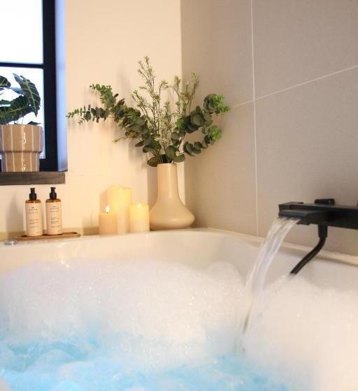家庭套房, La Grange Vorsen Logement Privatif De 100m2 Avec Bain Balnéo, Cabine Infrarouge, Jacuzzi