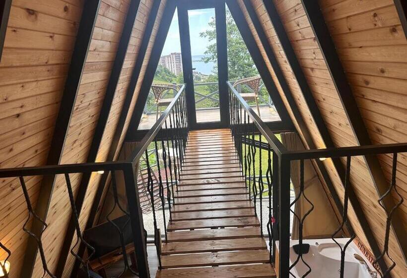 Четырехместный Номер Стандарт, çicek Bungalov