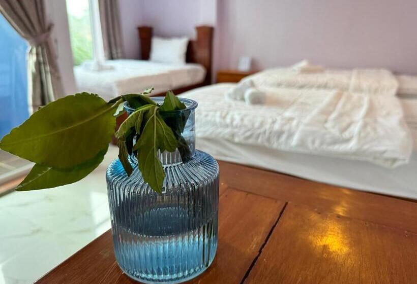 اتاق راحتی سه تخته, Ocean Breeze At Kep