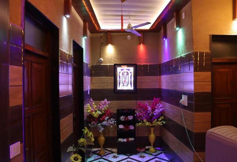 Семейный Номер Deluxe, Tirupati Bhawan