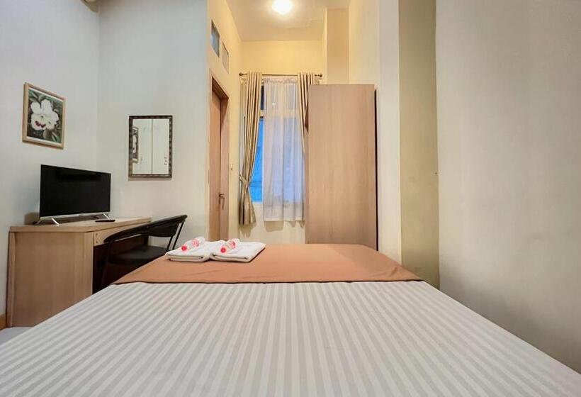 اتاق استاندارد, Wisma Anggrek Syariah Mitra Reddoorz