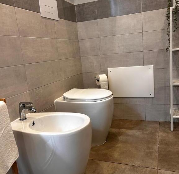 استودیوی لوکس, Townhouse Piraino