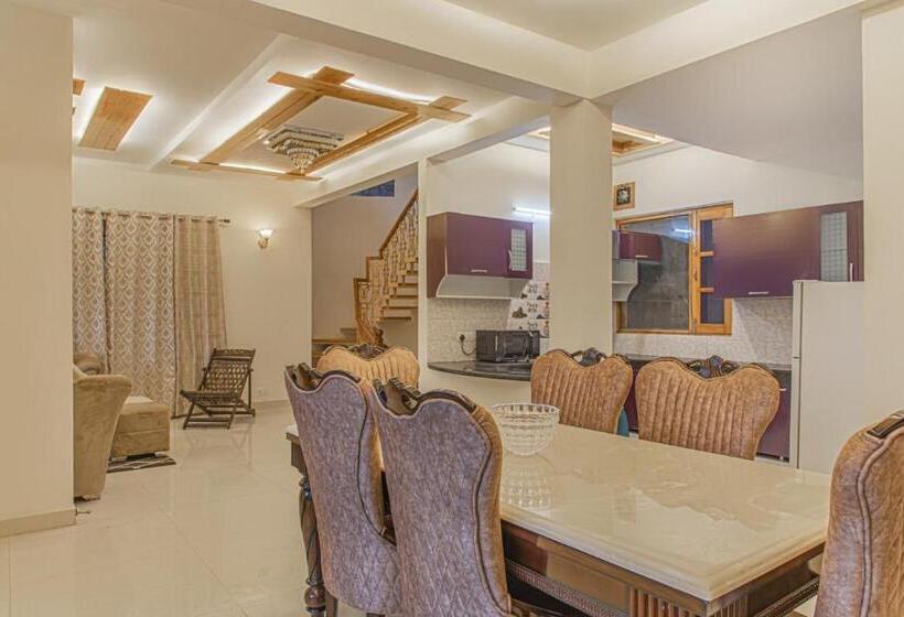 침실 3개 빌라, The Rajmahal Retreat I 3 Bedrooms Entire Villa I Nature Treks & Mountains View I Bonfire I Kasauli B