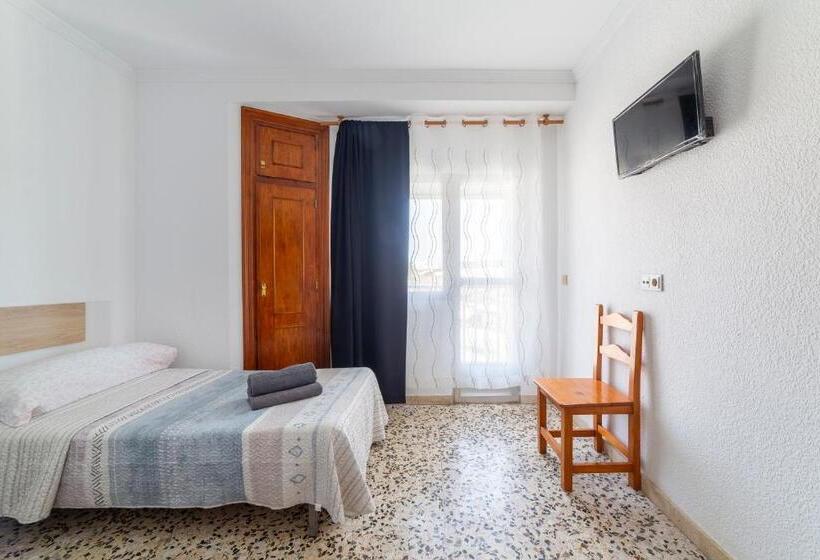 اتاق لوکس, Hostal Moya