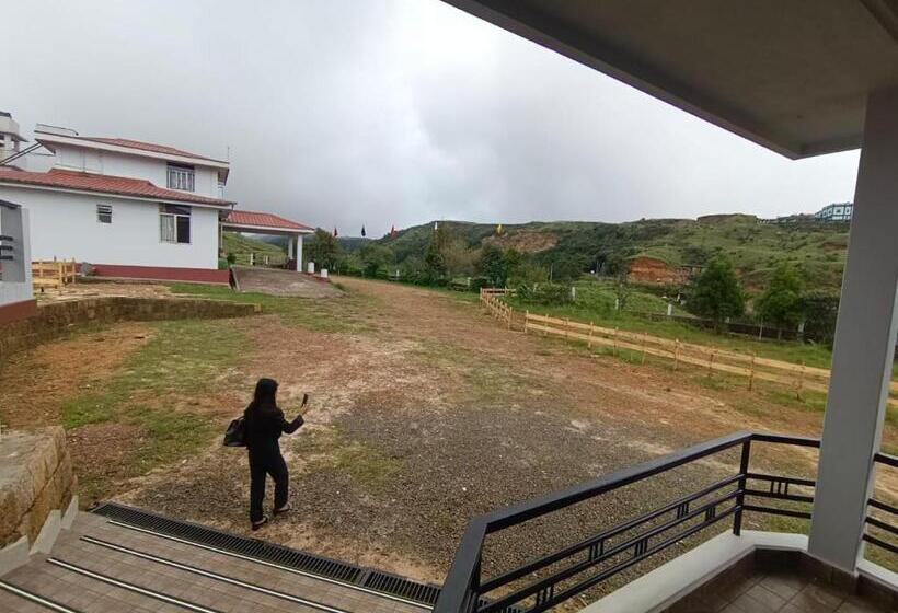 家庭间, Sohra Plaza Resort