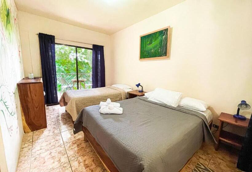 اتاق لوکس, La Casa De La Montaña