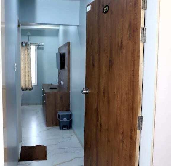 Номер Стандарт, Twarita Executive Lodge