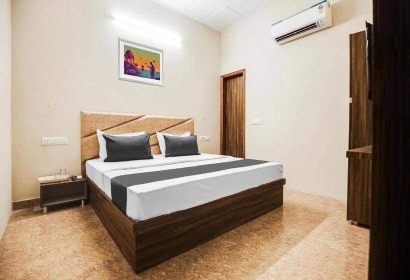 Трехместный Номер Классика, O Grace Residency