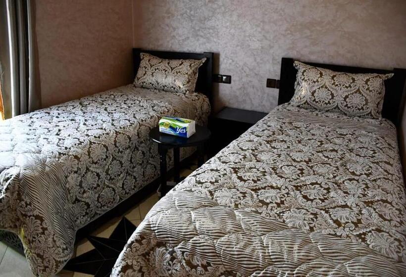 이코노미 룸, Dar Bouanania Meknes