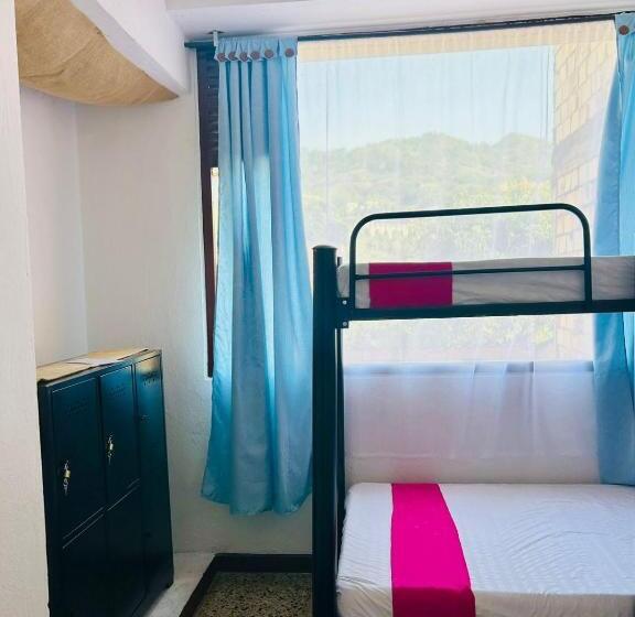 Четырехместный Номер Стандарт, Casa Hotelgitanos
