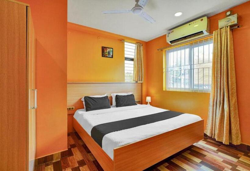 三人经典房间, Super Collection O Kushal Nagar Near Ksrtc Bus Stand Formerly Rr Residency